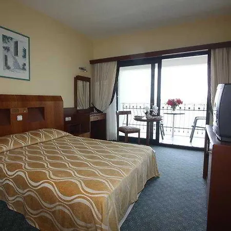 Medis Complex 3*